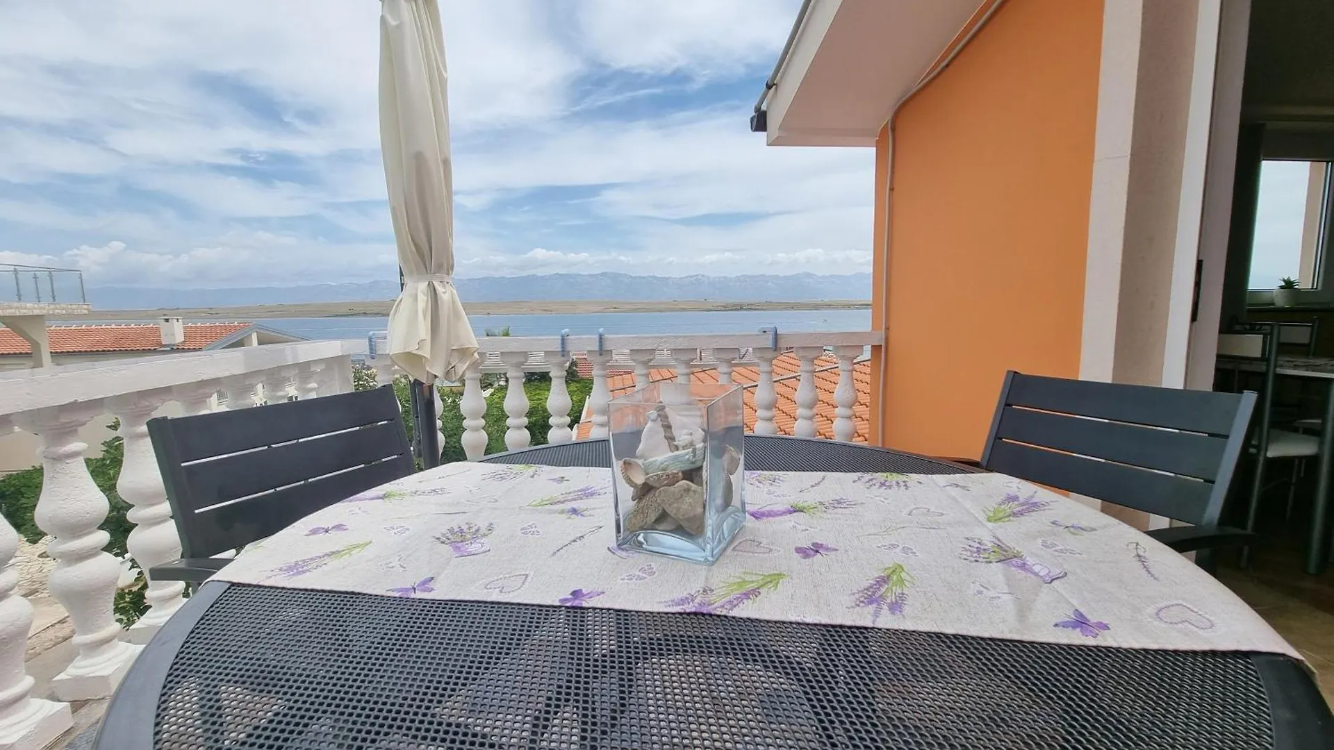 Apartments By The Sea Vir - 21649 Croatia